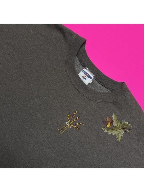 JERZEES Tops - Vintage Jerzees Crewneck Sweater Fall Nature Leaves Acorn Embroidered Brown Grey